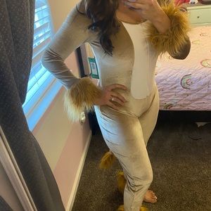 Women’s lion costume XL